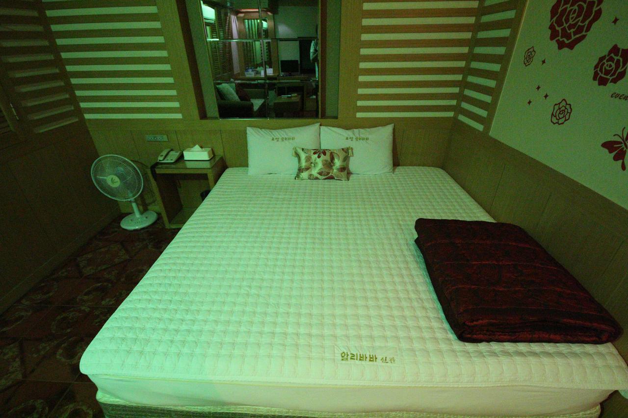 Alibaba Motel Busan Rum bild